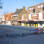 Reconstructie van de Deutzstraat in het kader van de herinrichting van het centrum van Heemskerk. Datum: 1 februari 1994. (foto N. Rozemeijer)